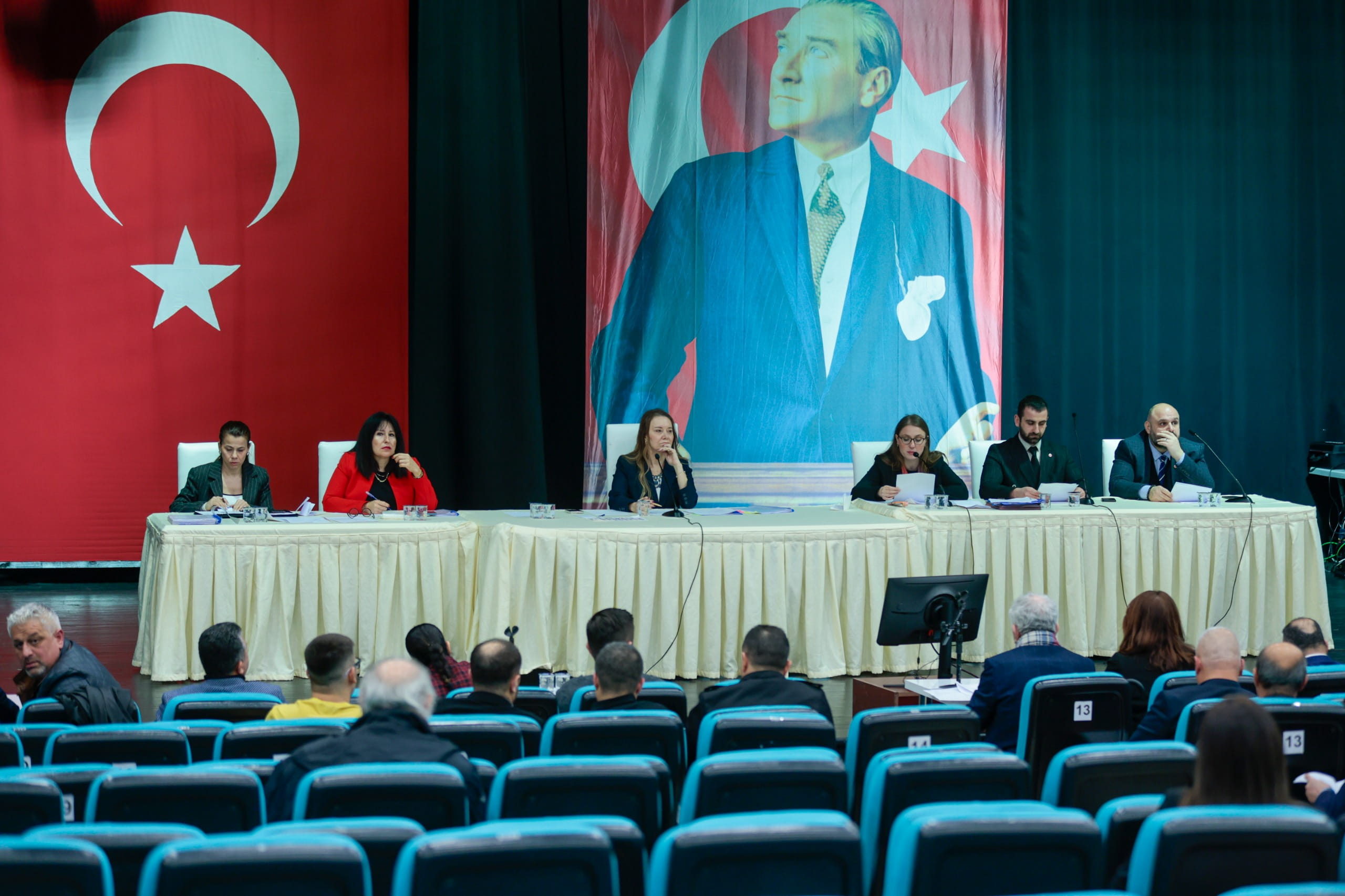 Konak Belediyesi Meclisi Şubat Ayının Ilk Toplantısını Gerçekleştirdi (7)