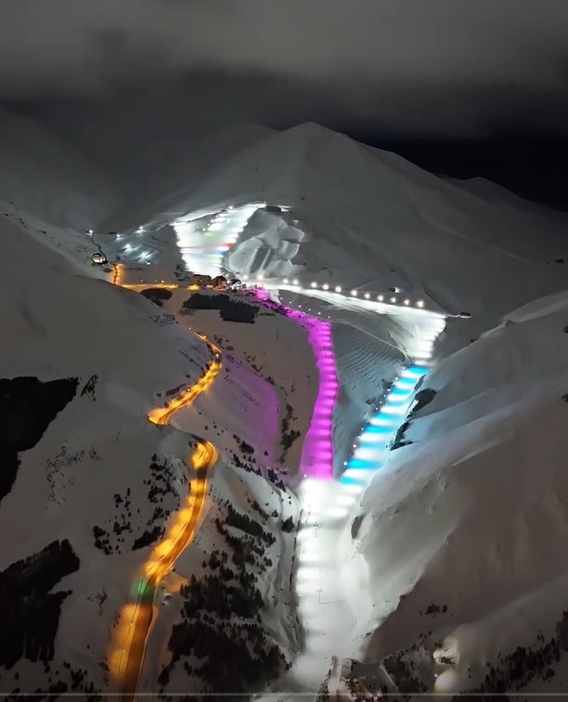 Palandokende Iftar Sonrasi Rengarenk Pi 1180304 350603 (1)