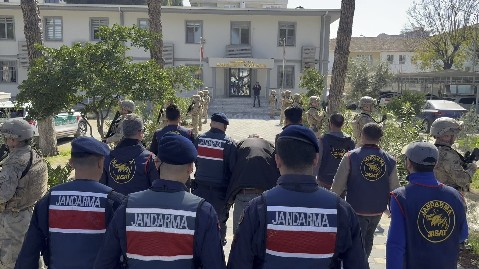 Annesini Odunla Basina Vurup Oldurdu 1209561 359700 (1)