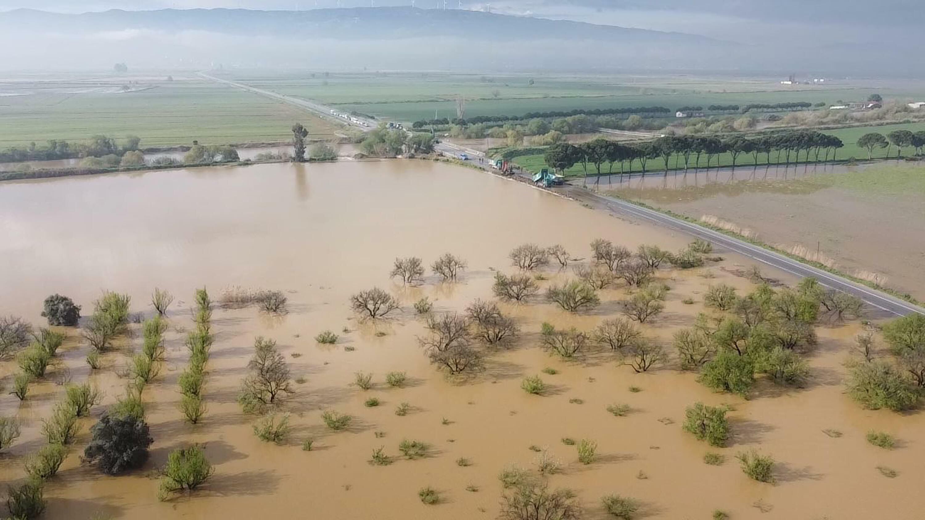 Buyuk Menderes Nehri Yine Tasti Tarim A 1235449 367396 (1)