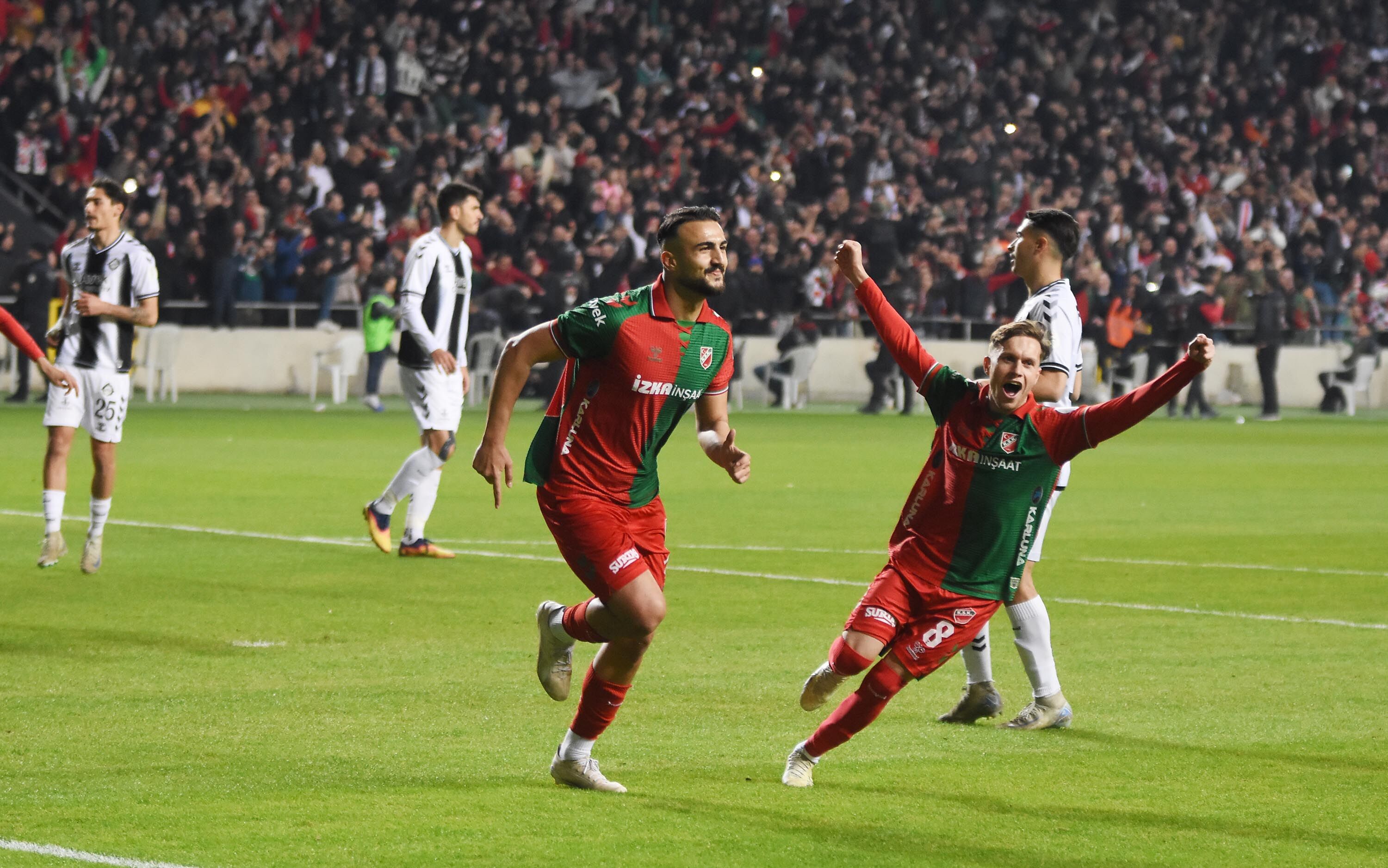 Karsiyaka Altay Fotograflar 1192124 354299 (1)