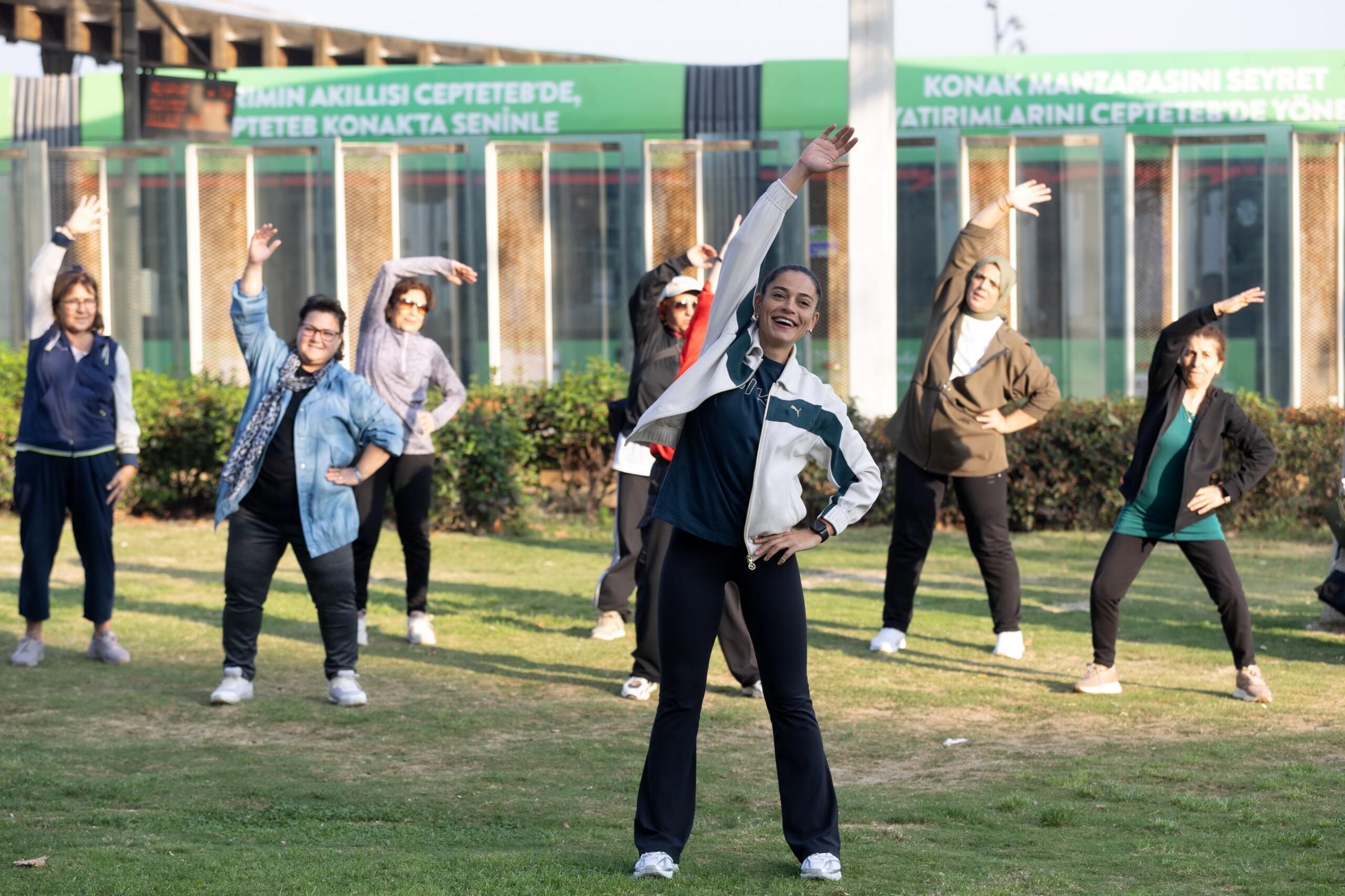 Konak’ta Açık Havada Sabah Sporu Başlıyor (3)