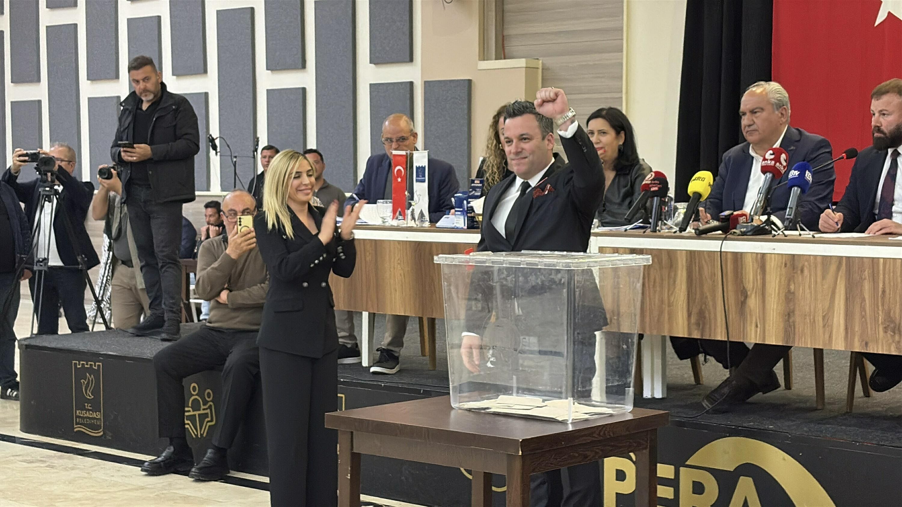 Kusadasi Belediyesi Baskan Vekili Tahsin 1225748 364483 (1)