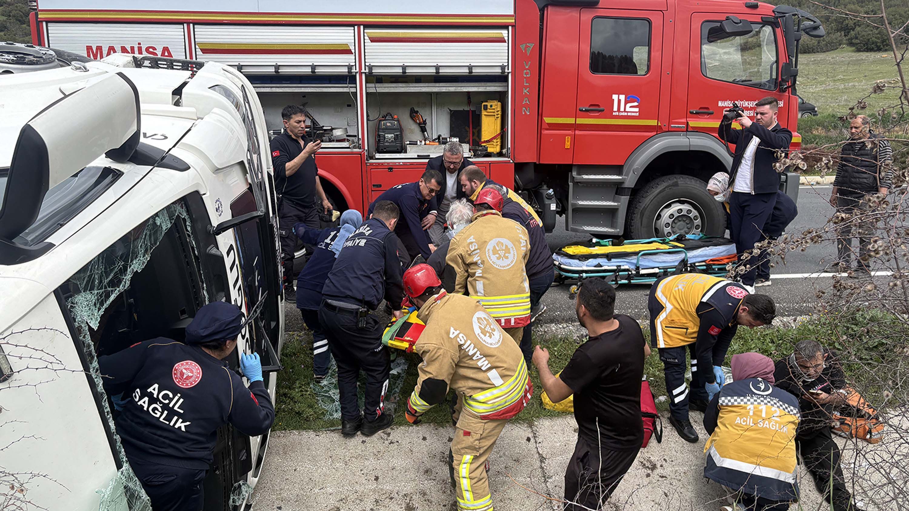 Tanker Yagmur Suyu Tahliye Kanalina Dev 1238250 368285 (1)