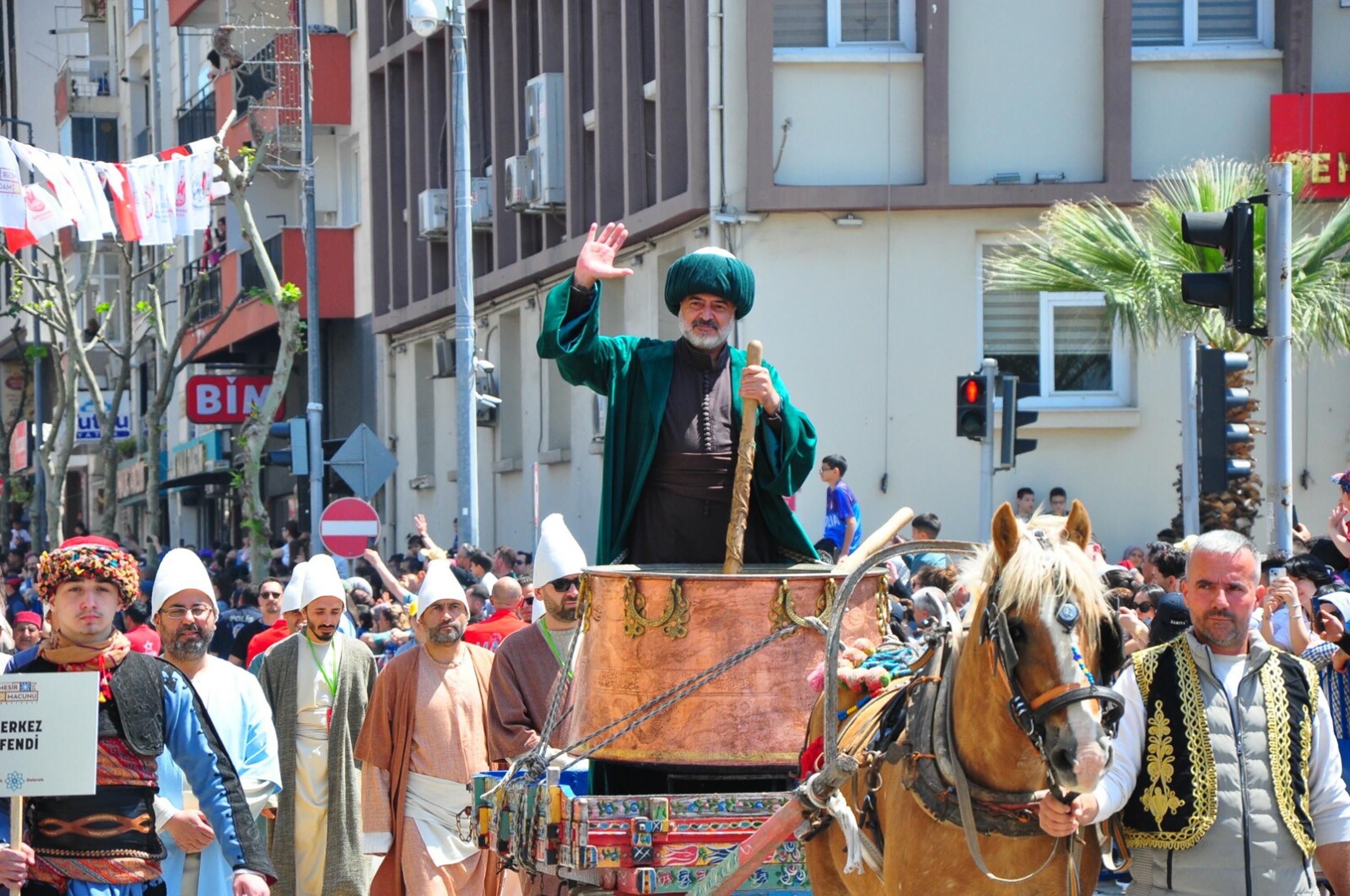 10 Ton Mesir Macunu 20 Dakikada Sacildi 1279352 380685 (1)