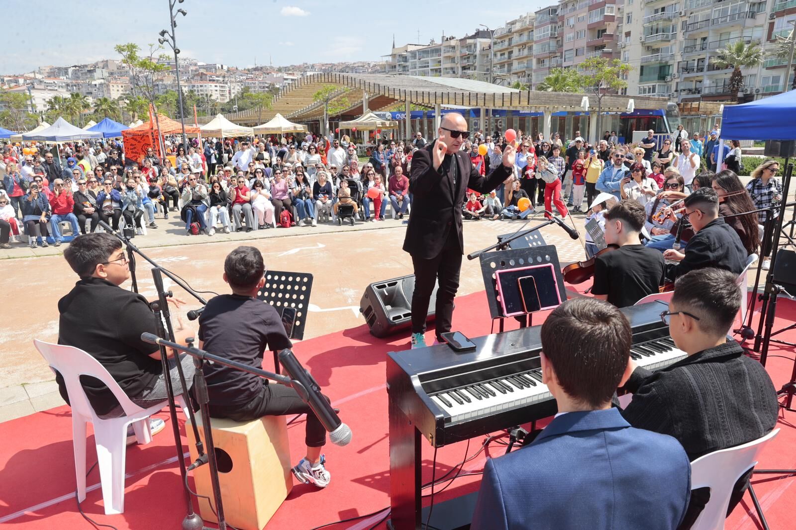 23 Nisan Coşkusu Konak’tan Yayıldı Çocuk Şenliği’ne Yoğun Ilgi (4)