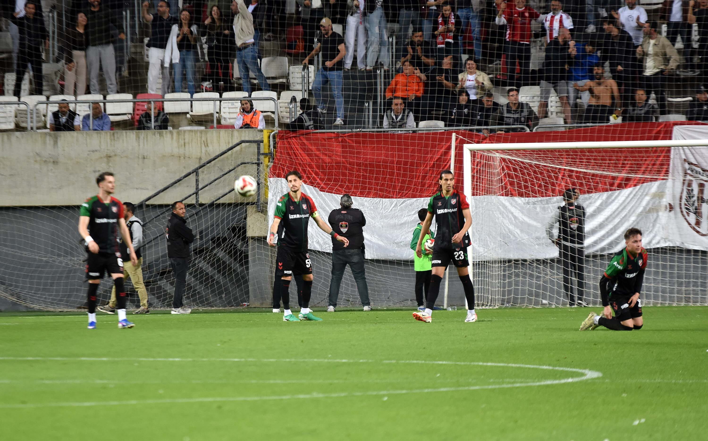 Karsiyakanin Bitmeyen Kabusu 1283888 381997 (1)