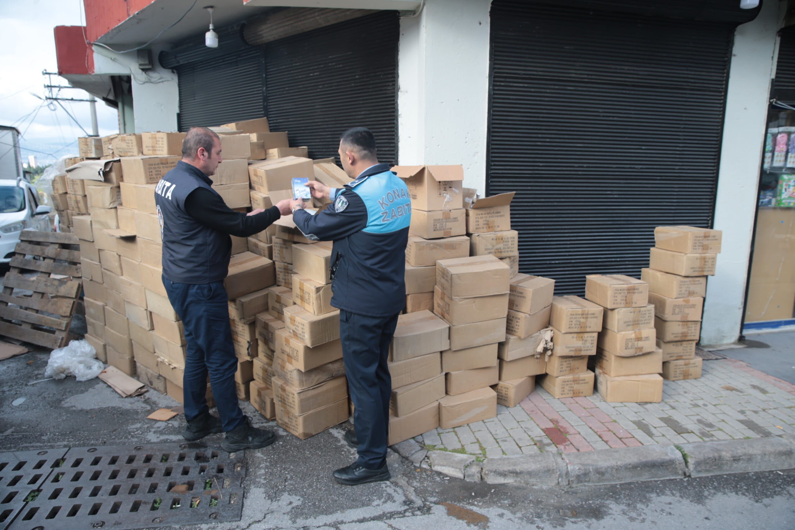 Konak Zabıtası, Halk Sağlığını Hiçe Sayanlara Geçit Vermedi (1)