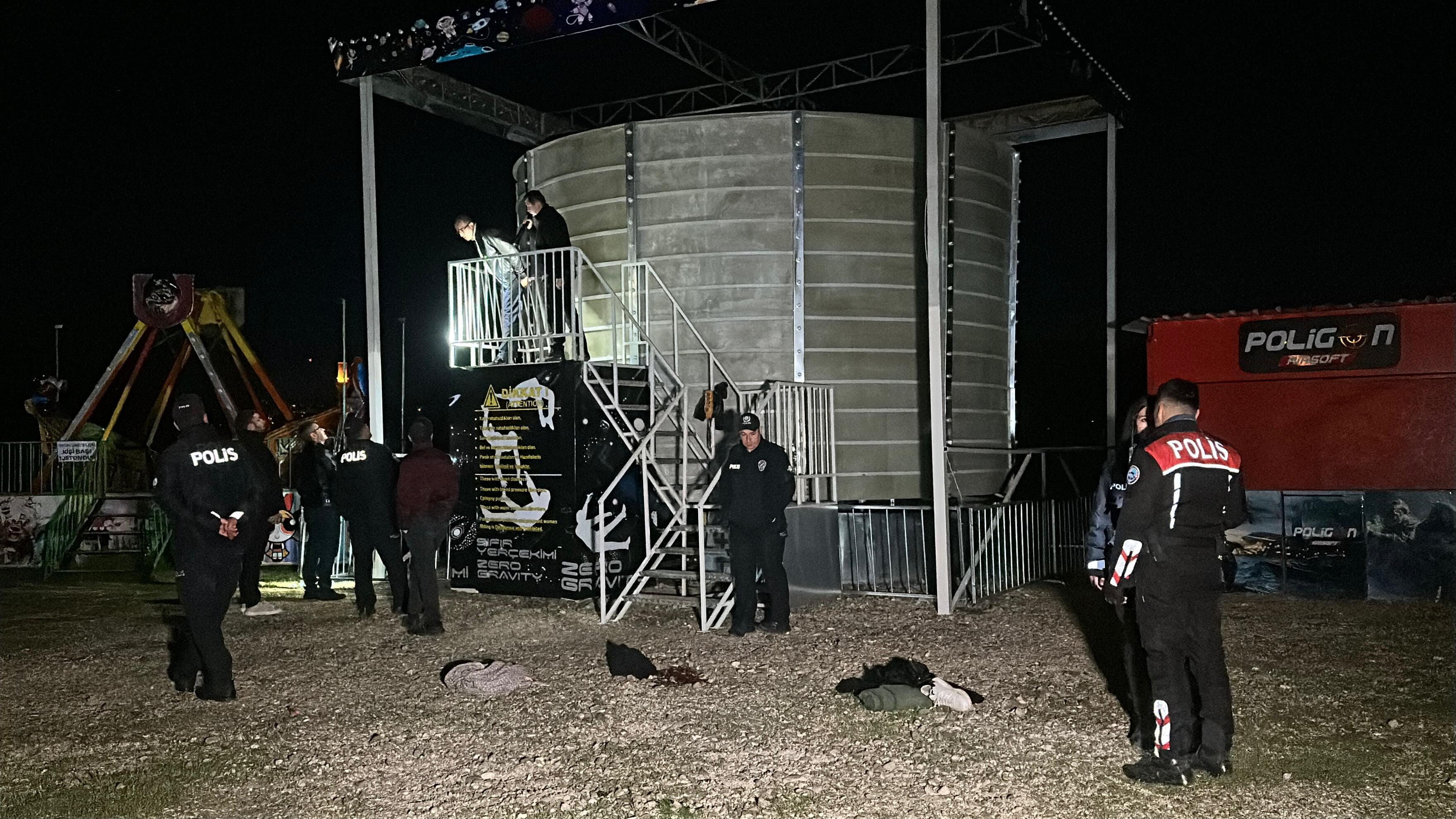 Lunaparkta Sifir Yer Cekimi Isimli Oyu 1251489 372398 (1)