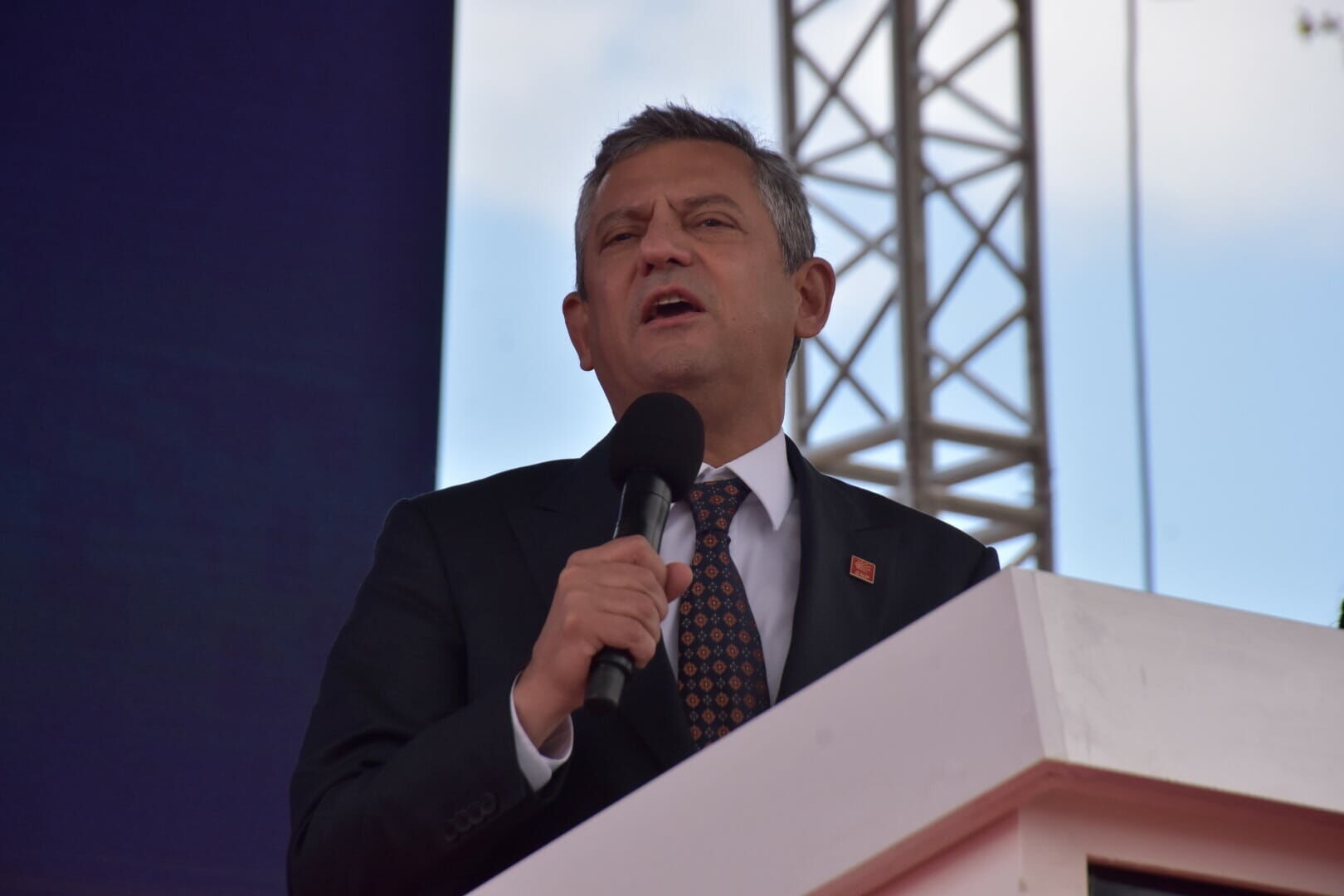 Ozgur Ozel Her Ilde Otizm Tani Destek M 1241641 369391 (2)