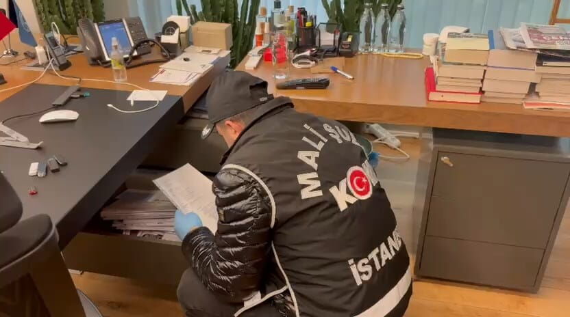 Uskudar Belediyesine Operasyon 20 Goza 1248283 371346 (1)