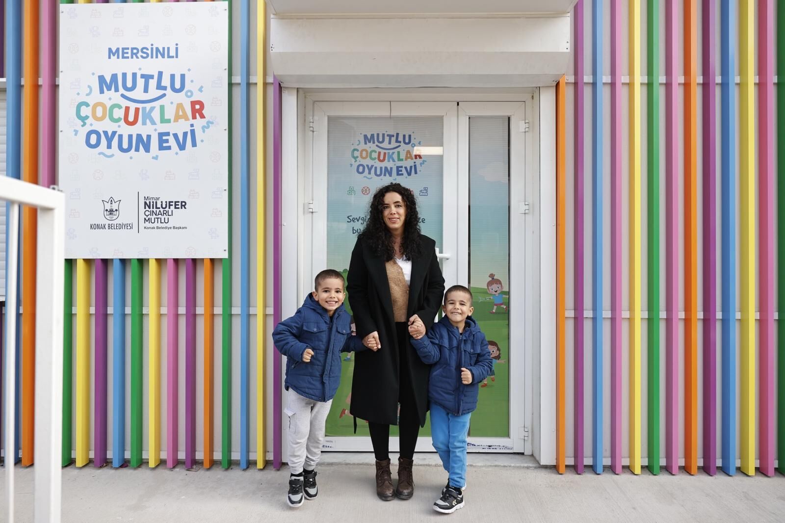 Mutlu Annelerin Kenti Konak (3)