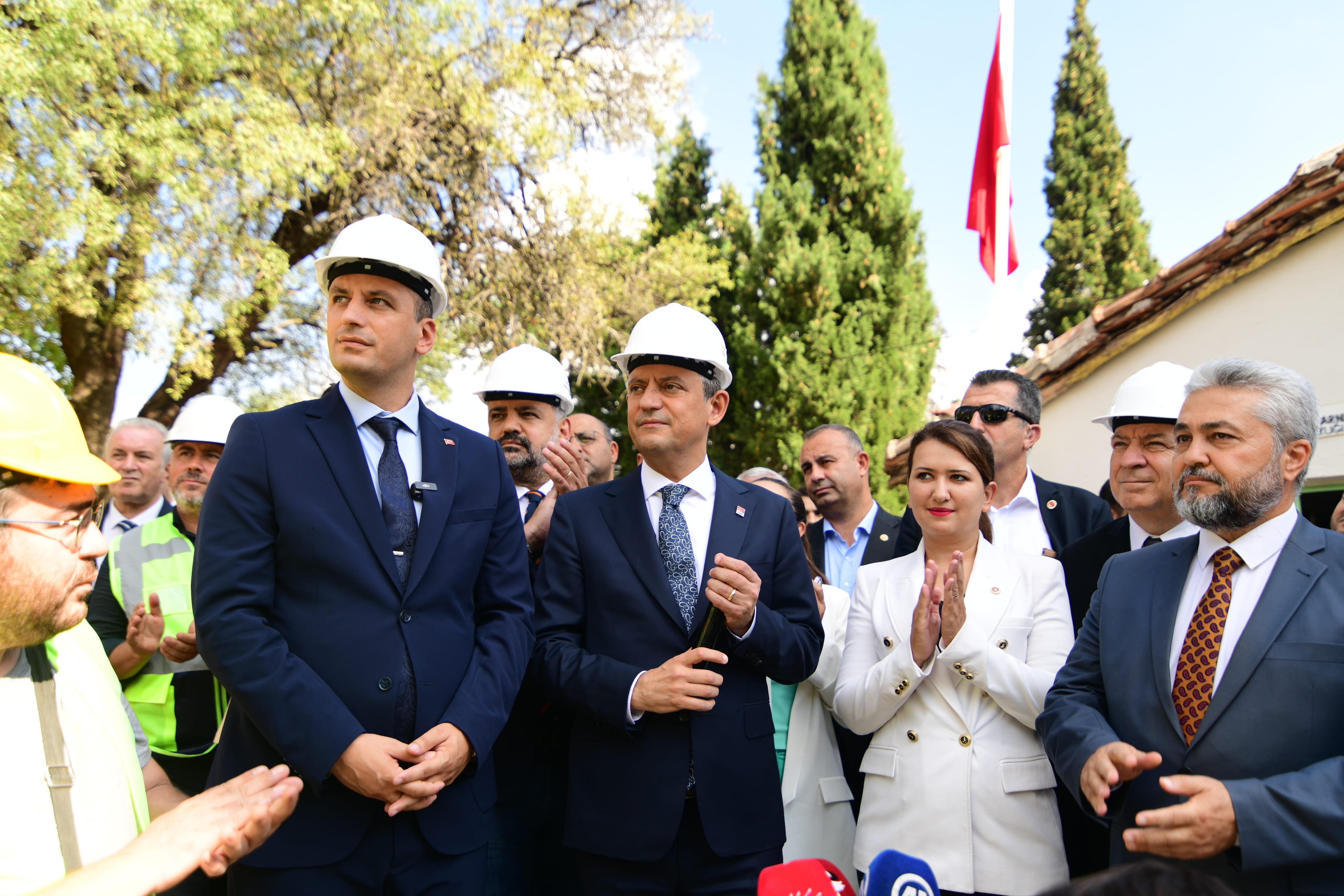Özgür Özel Ömer Eşki (2) (1)