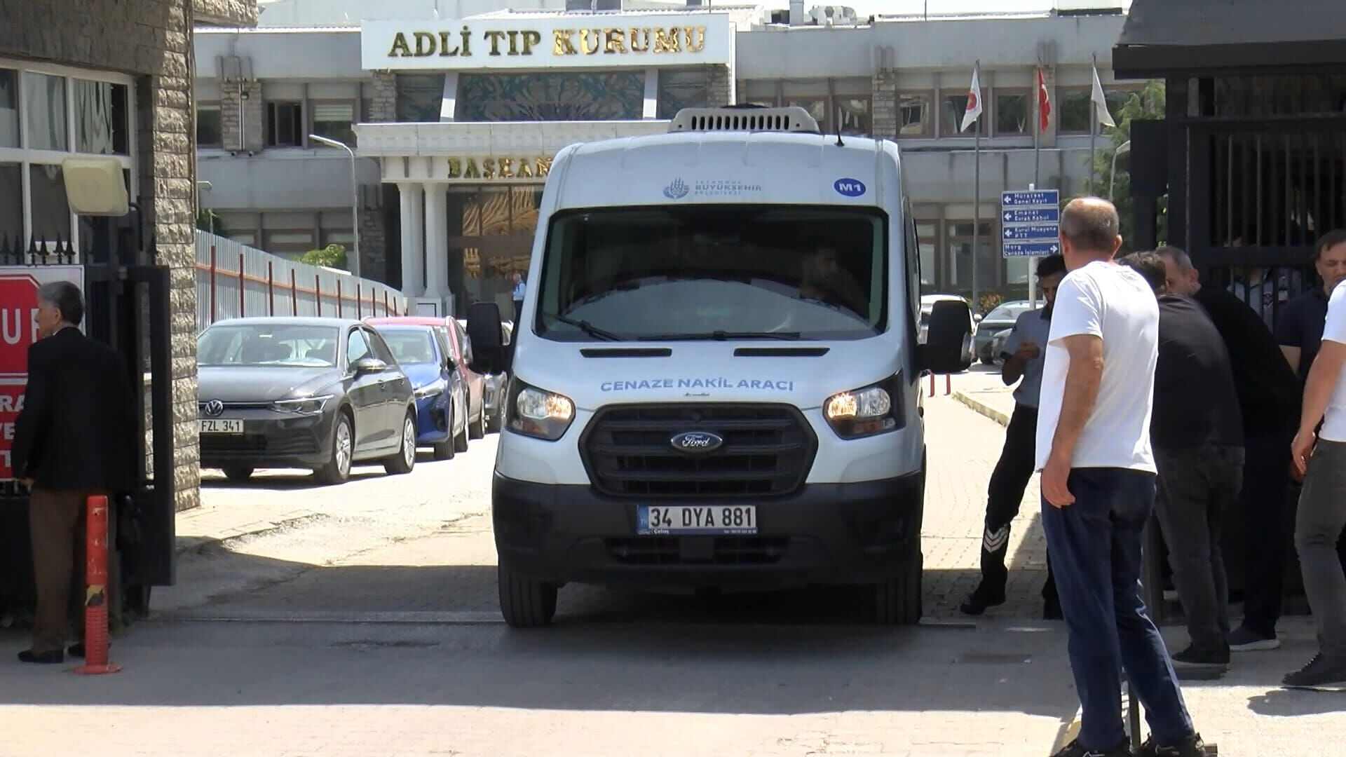 Oyuncu Ece Irtemn Cenazesi Adli Tip Kur 1365433 405363 (1)