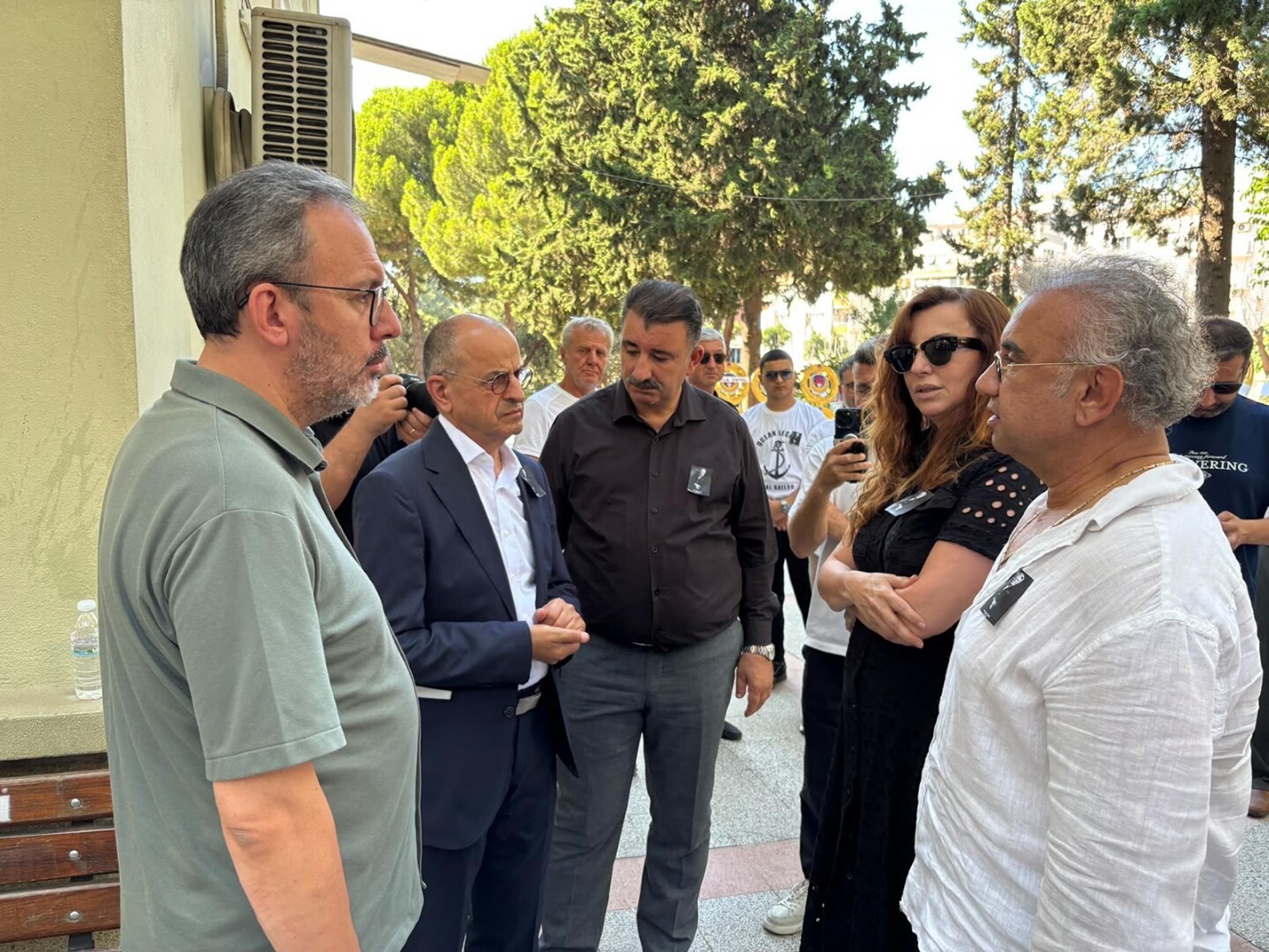 Aziz Ustel Izmirde Son Yolculuguna Ugu 1417956 421439 (1)