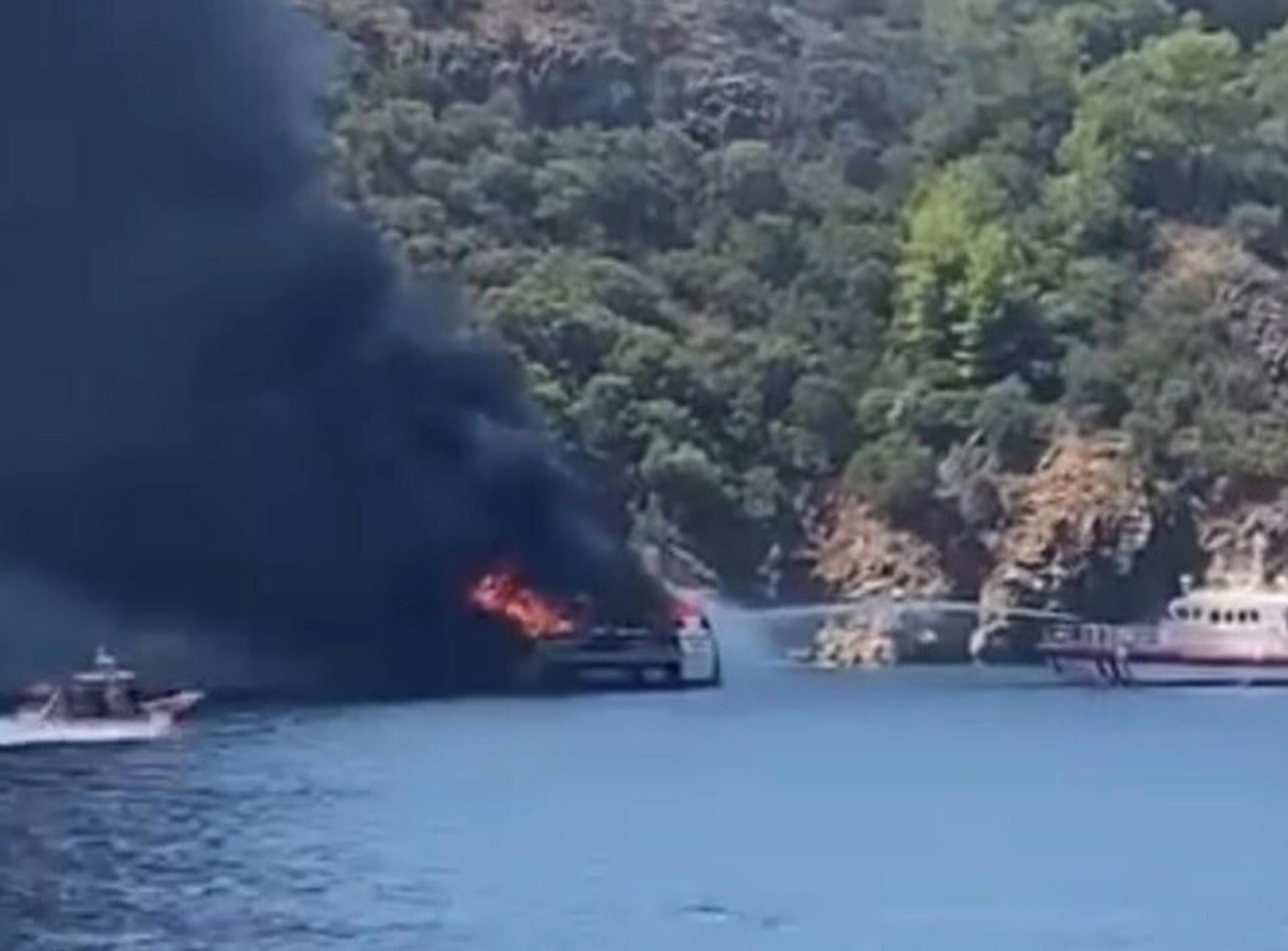 Fethiye’de Koydaki Tekne Yandi 115 Yolc 1456016 433186 (1)