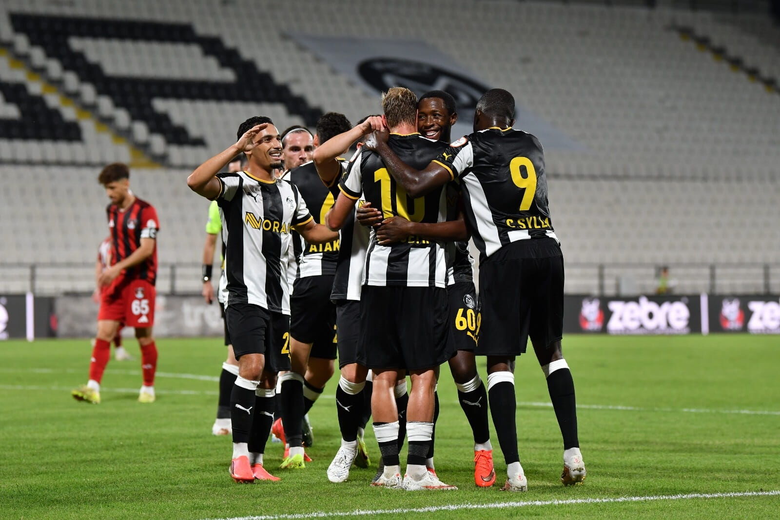 Manisa Fk Van Spor Ek Fotograflar 1459894 434399 (1)