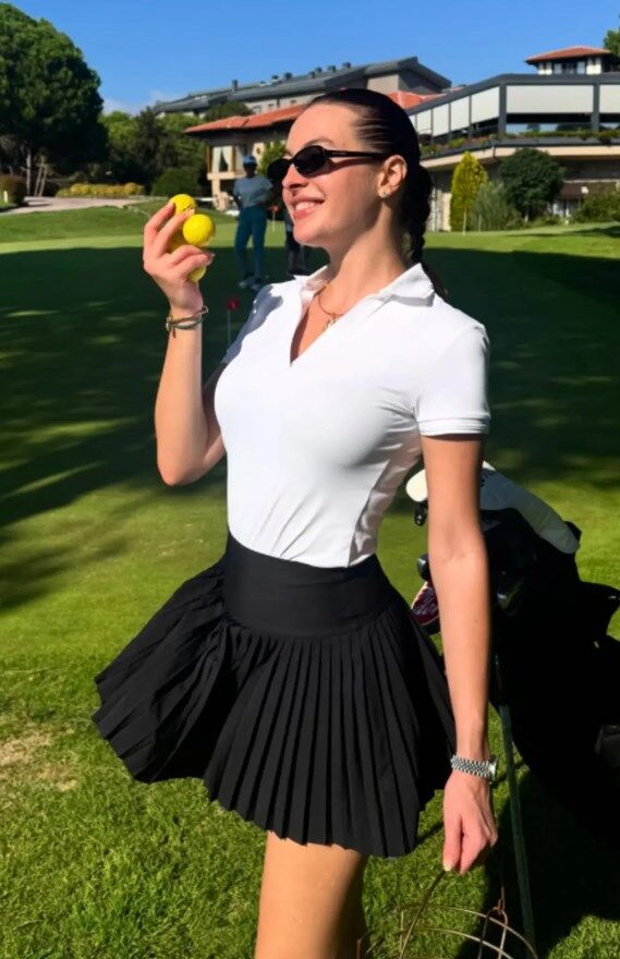 Melis Sezen4