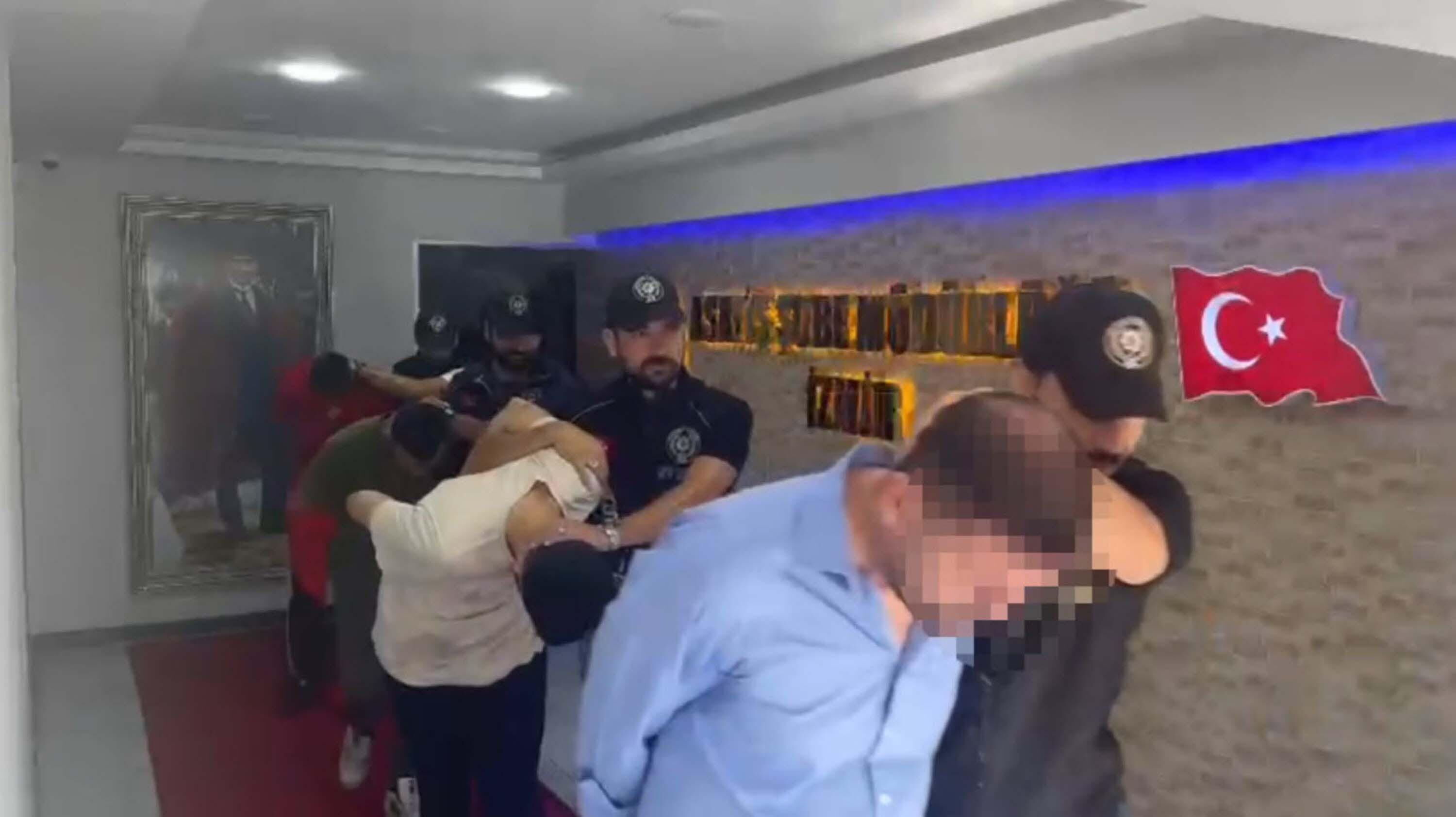 Taraftar Gruplarina Yonelik Operasyonda 1472923 438255 (1)