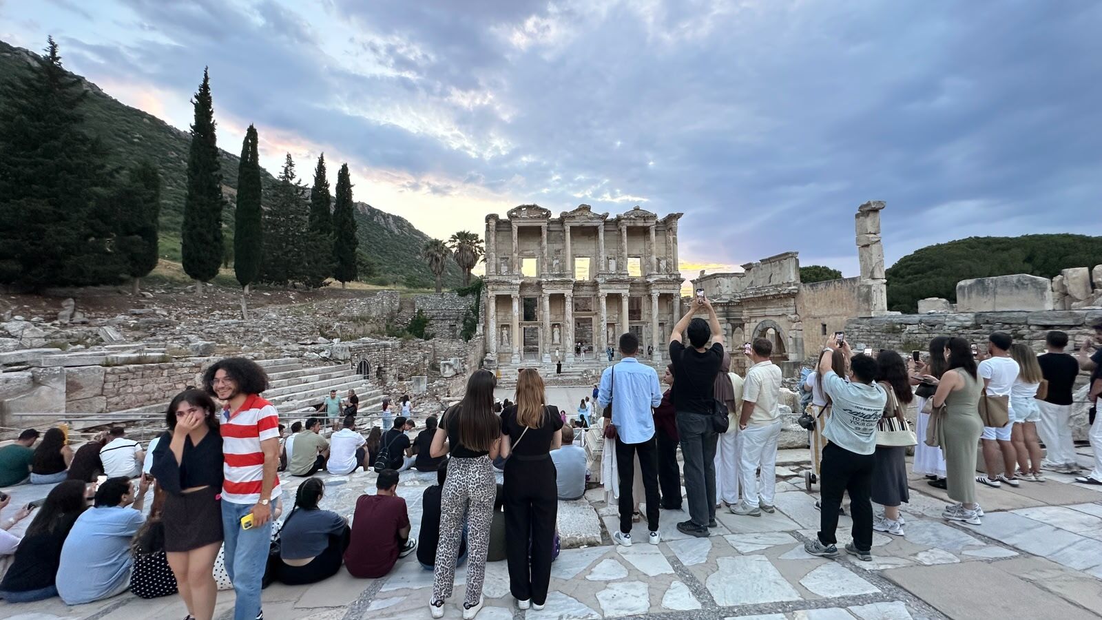 04 Haziran 2026 Efes'te Gece Müzeciliği (6)