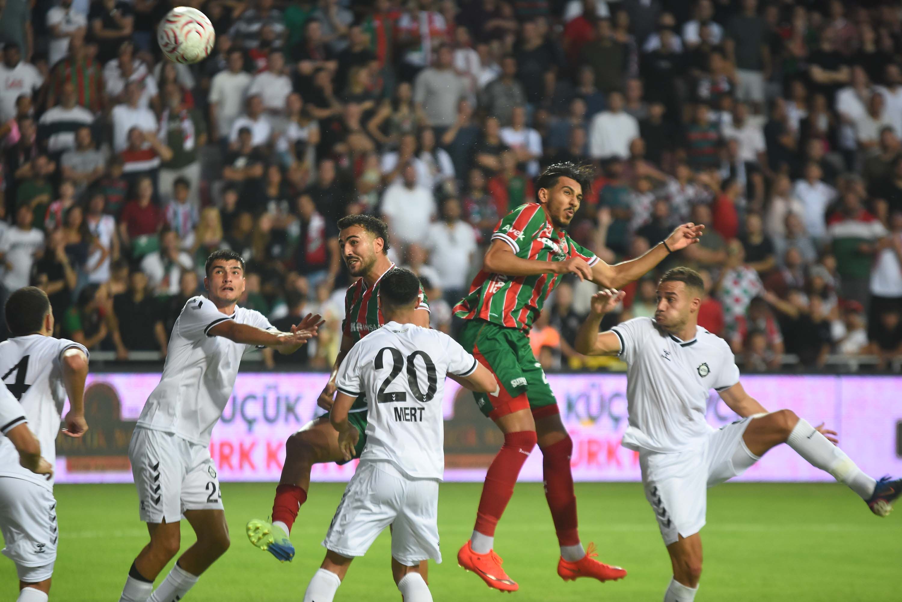 Karsiyaka Altay Fotograflar 1502958 447160 (1)