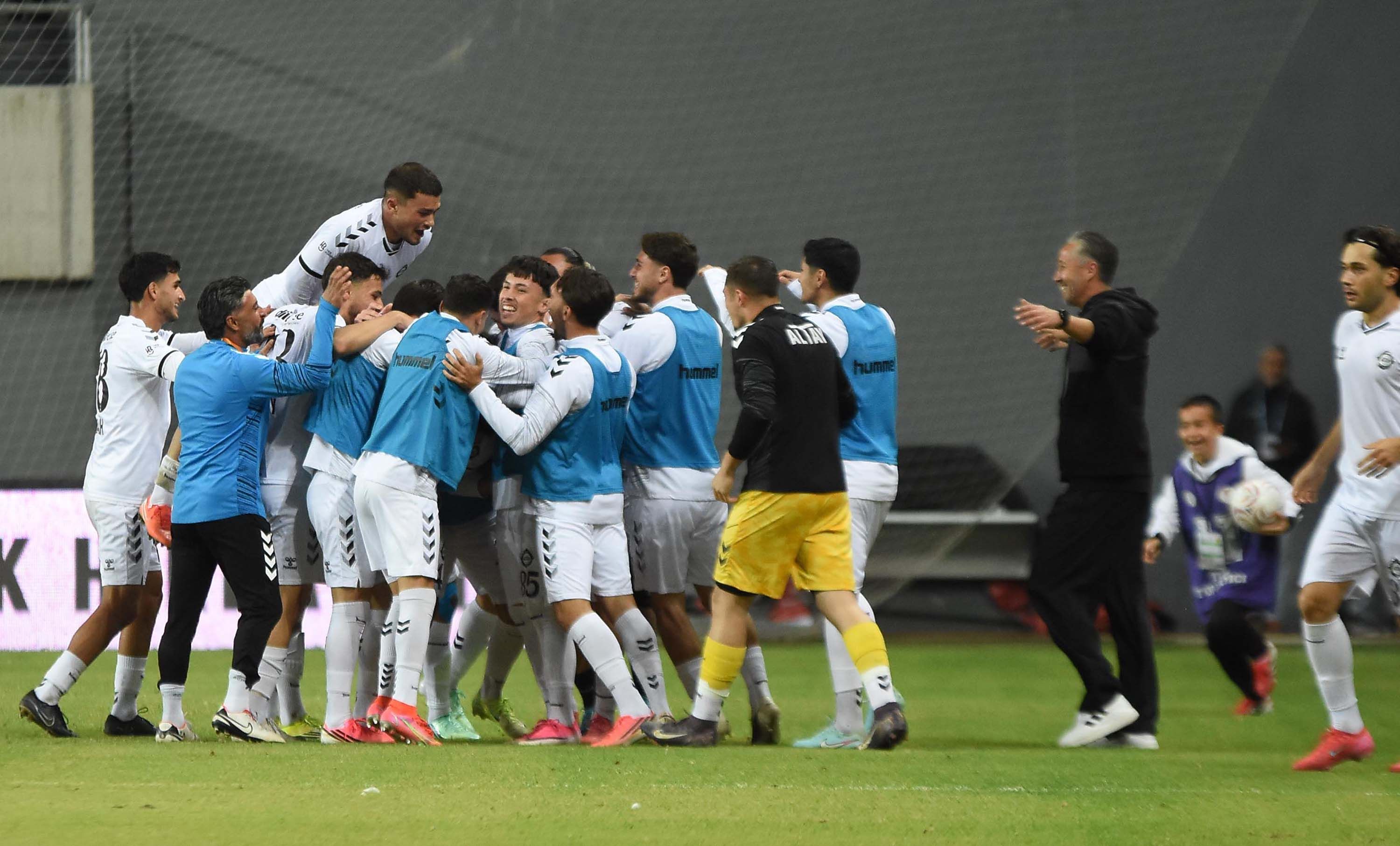 Altay Eskisehirspor Fotograflar 1560428 464351 (1)