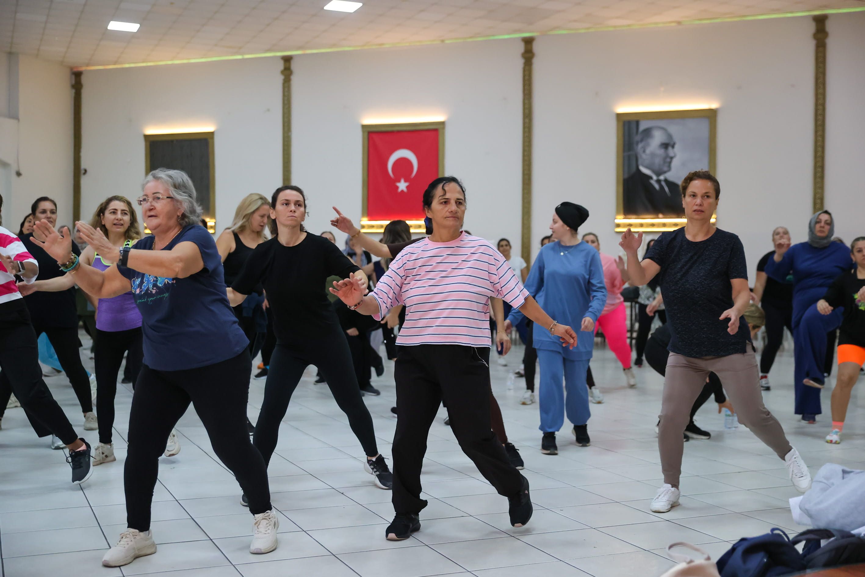 Buca Zumba (2) (1) (1)