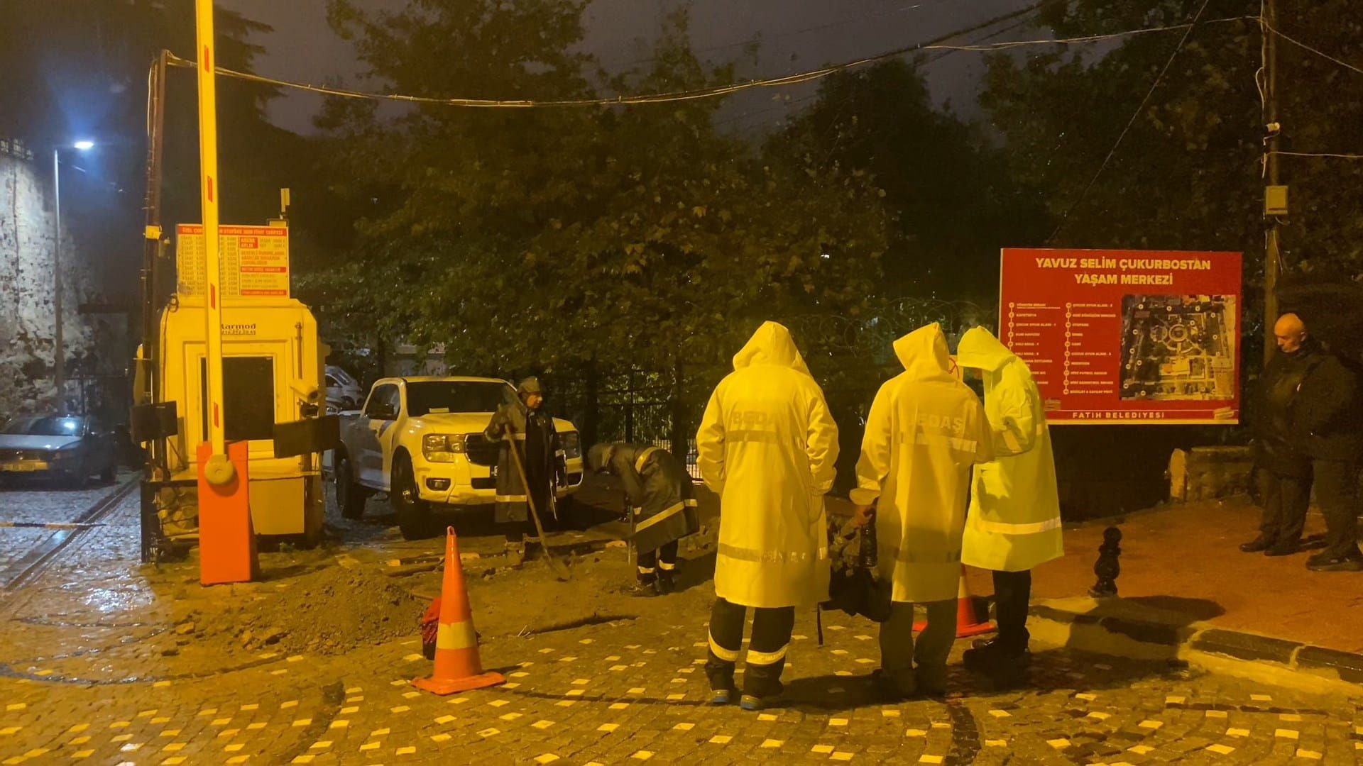 Fatihte Su Birikintisinde Elektrik Akim 1555161 462792 (1)