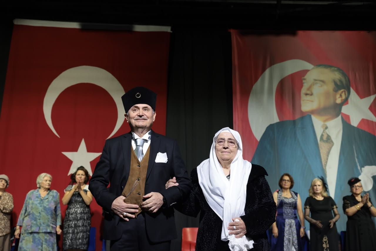 Konak’ın Çınarlarından Unutulmaz Cumhuriyet Gösterisi (8)