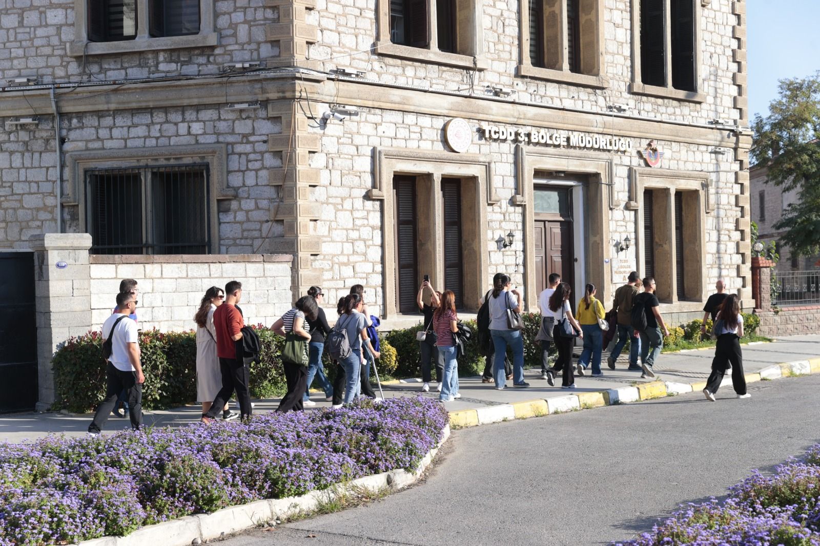 Konaklı Gençler Yerel Tarih Gezisiyle Alsancak’ı Keşfe Çıktı (8)
