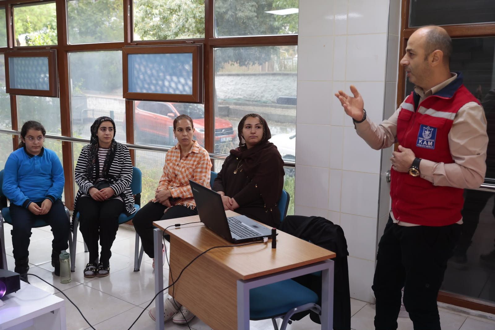 Konak’ta Afet Farkındalık Eğitimleri Devam Ediyor (3)